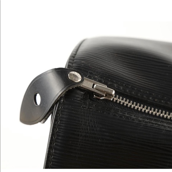 Louis Vuitton Speedy 30 Epi Noir Leather $1330 - Picture 3 of 8